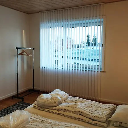 Strandby Kirkevej 270 1 Th * אסביירג