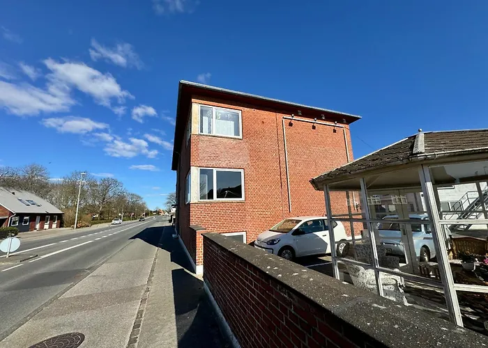 Strandby Kirkevej 270 1 Th * Esbjerg